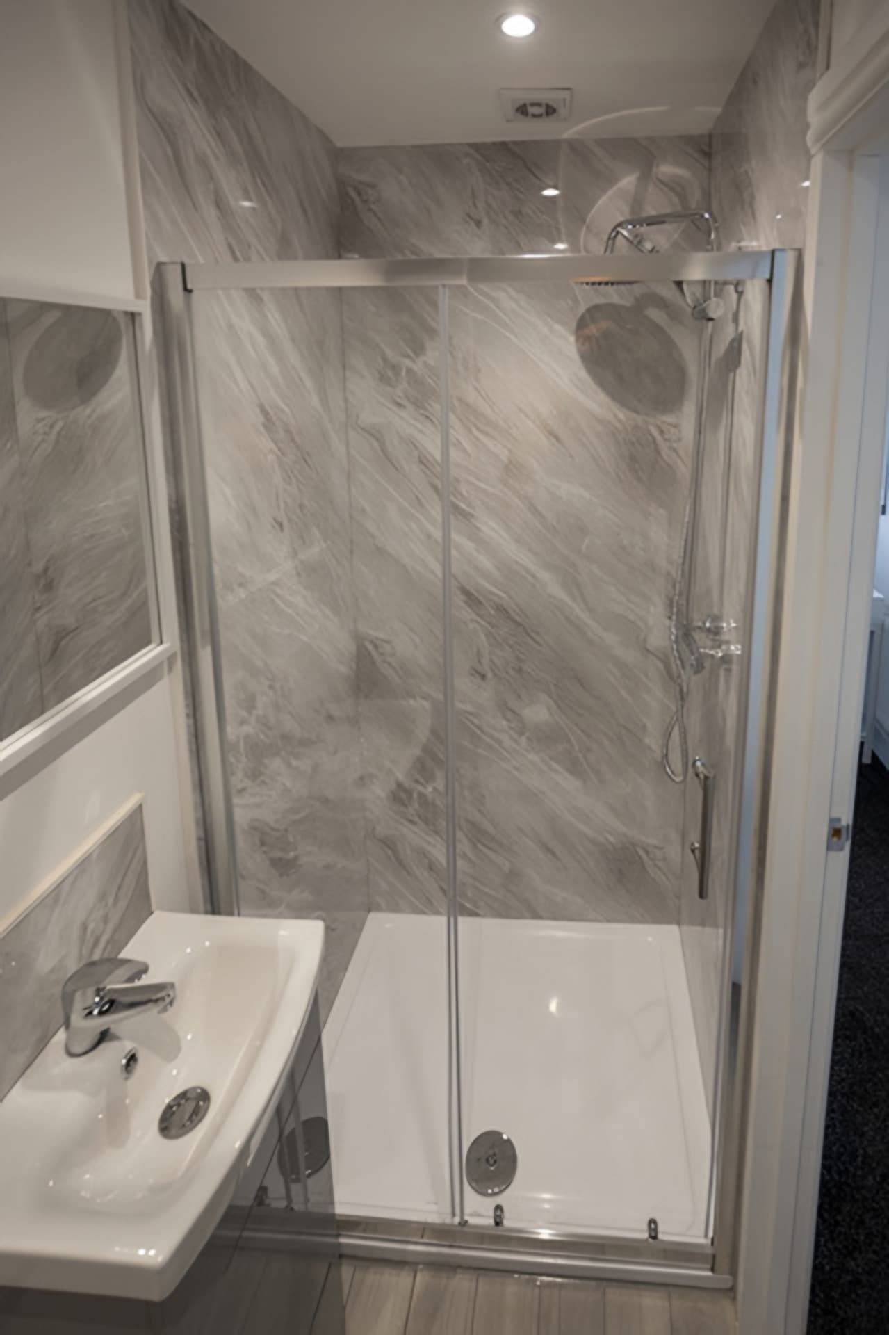 Ashlin Grove ( A ), Lincoln, LN1 - 10